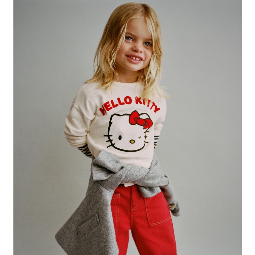 ZARA HELLO KITTY FLOCKED T-SHIRT